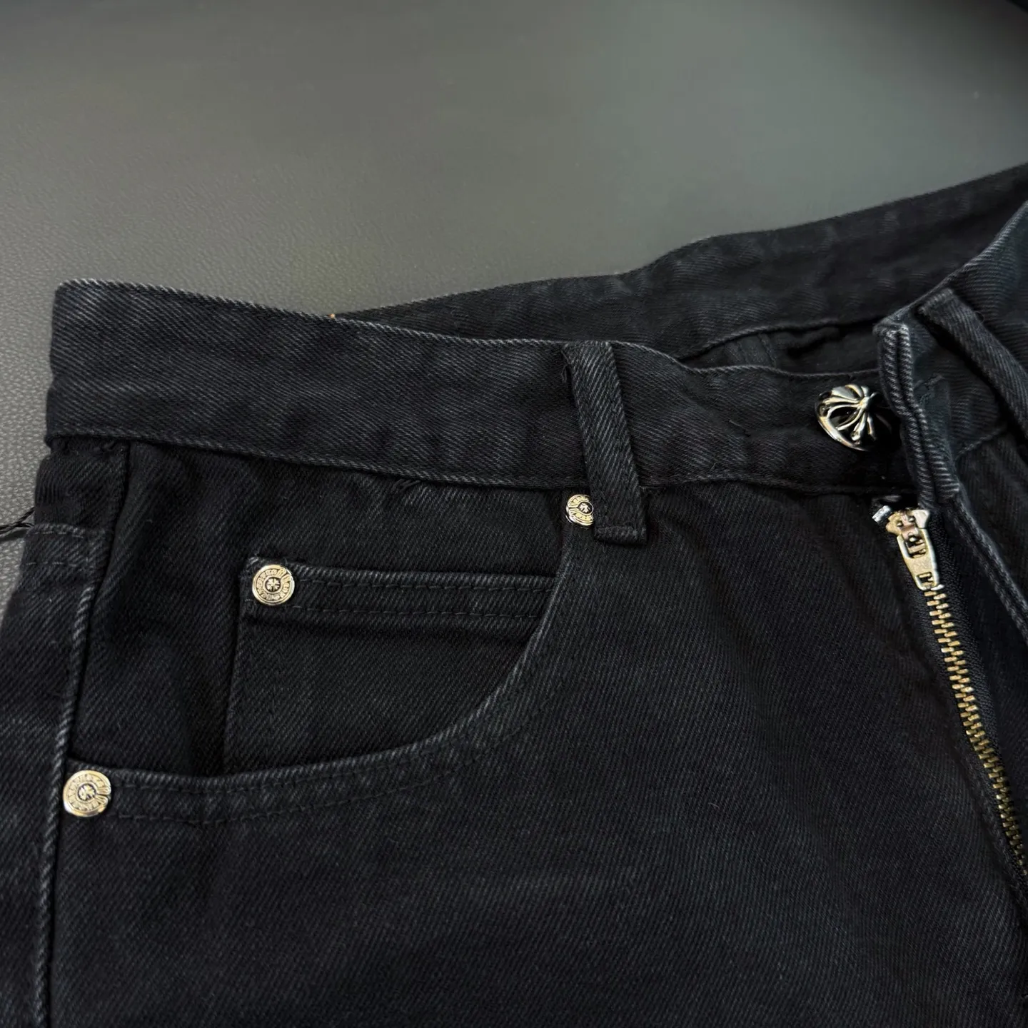 P280 Style number: D287 Chrome Hearts Chrome Hearts Jeans Size# 28 30 32 34